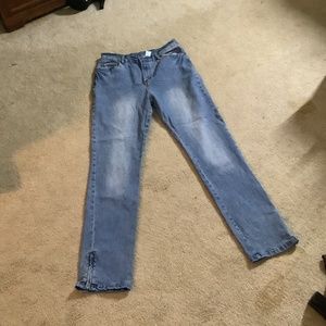 DG2 sized 8T jeans